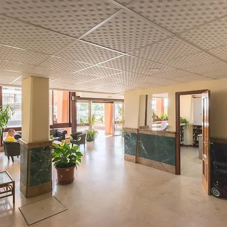 Malagasuite Front Beach Apartamento *